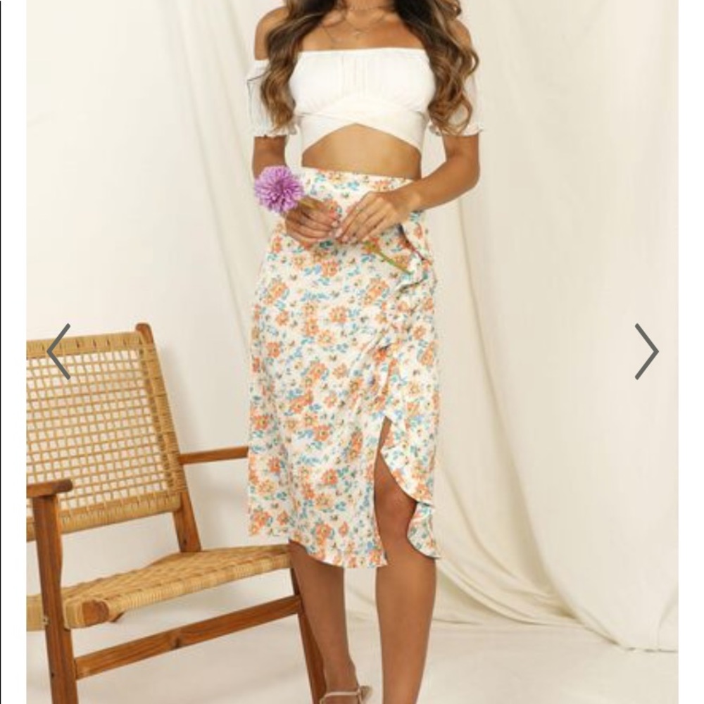 NWT Showpo Let Things Go Skirt